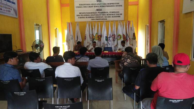 Rapat Perdana Kepengurusan Baru Koni Sampang Tahun 2025 (Koni/Zainal)